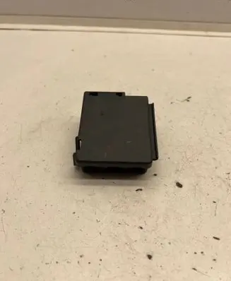 Audi A4 S4 B9 8W Fuse module 8W0941824
