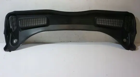 Ford Kuga I Wiper trim 