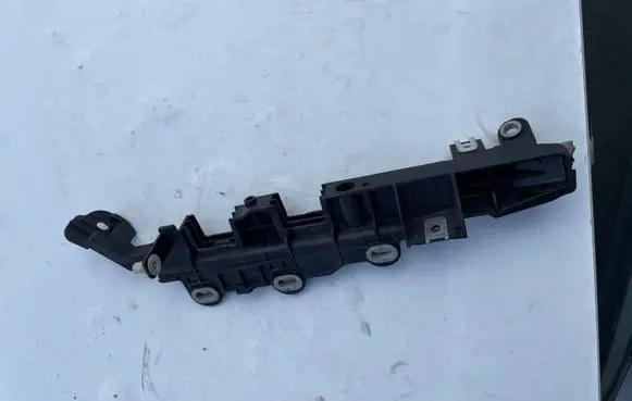 Other engine bay part