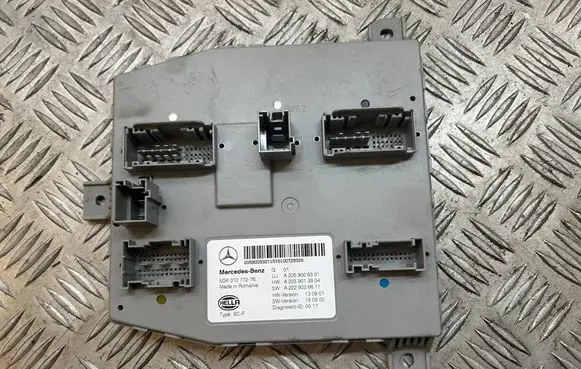 Mercedes-Benz GLC X253 C253 SAM control unit A2059009321