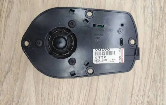 Volvo XC70 Front door speaker 30797393 254055 81395Z