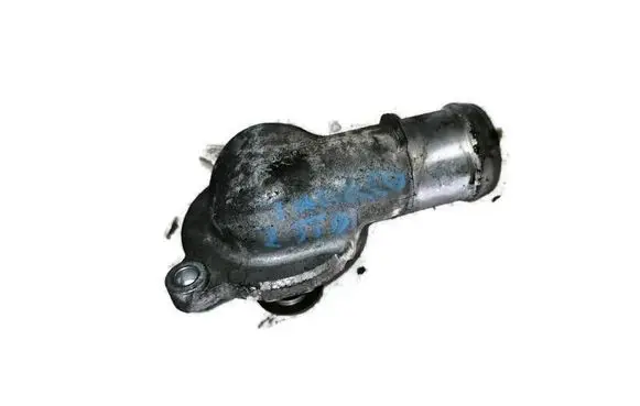 Volkswagen Touareg I Thermostat/thermostat housing 070121114