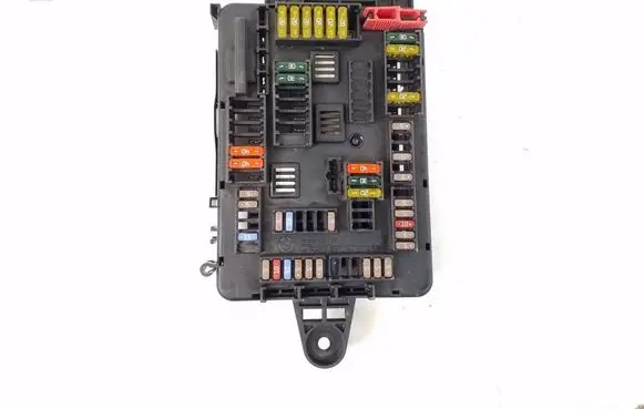 BMW 1 F20 F21 Fuse module 9261111