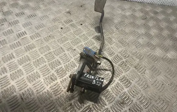 Opel Frontera B Accelerator throttle pedal