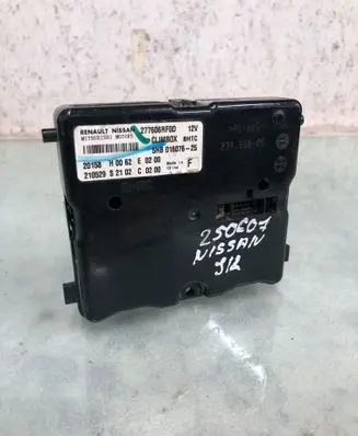 Nissan Qashqai J12 Air conditioner control unit module 277606rf0d