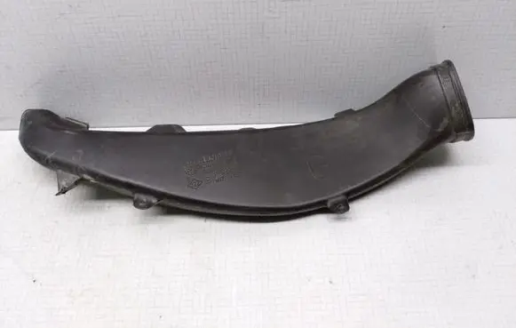 Renault Megane II Cabin air duct channel 8200070758D 158654