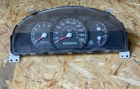 KIA Sorento Speedometer (instrument cluster) 940033E281