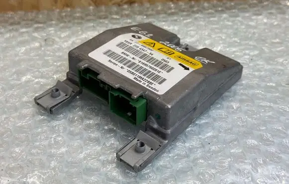 BMW 5 E60 E61 Airbag control unit/module 65776957502