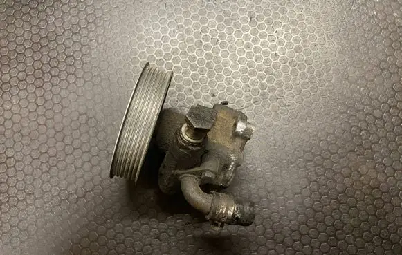 Audi A3 S3 8L Power steering pump 038145255B