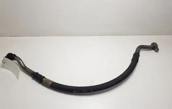 Volvo XC70 Air conditioning (A/C) pipe/hose 31332152