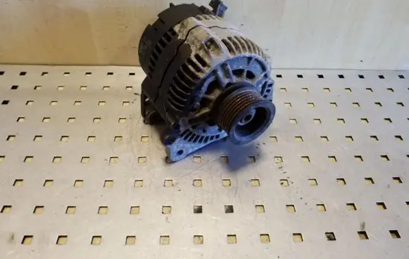 Audi A3 S3 8L Generator/alternator 0123320034 037903025C