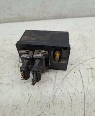 Peugeot 407 Glow plug pre-heat relay 0281003018