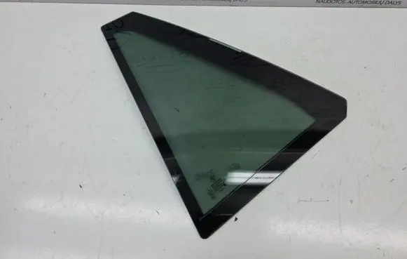 BMW X5 E70 Rear vent window glass E000214
