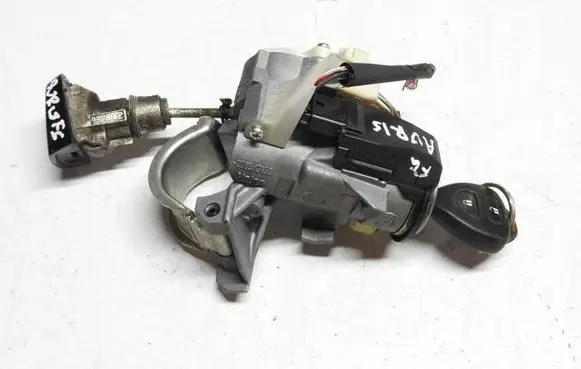 Toyota Auris 150 Ignition lock 45020020329653453