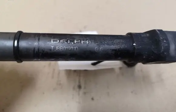 Opel Astra G Fuel injector TJBB01901D