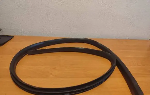 Nissan Micra Front door rubber seal 