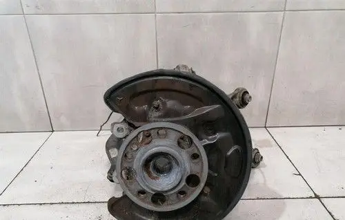 Mercedes-Benz C W205 Rear wheel hub A2053500241