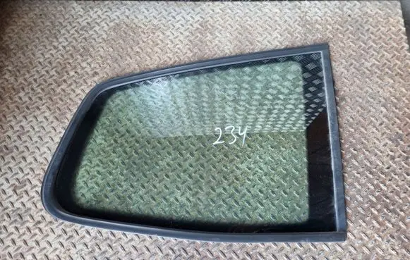 Volkswagen Sharan Rear side window 7N0845298J