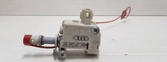 Audi A8 S8 D3 4E Fuel tank cap lock 4E0862150