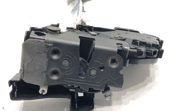 Volvo XC60 Front door lock 31416681