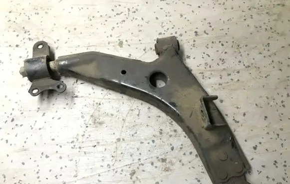 Chevrolet Epica Front lower control arm/wishbone 96970077 96639896