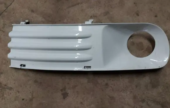 Volkswagen Transporter - Caravelle T5 Front bumper lower grill 7H0807489