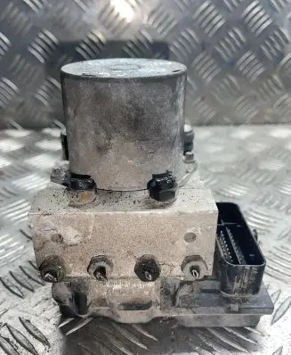 Audi A6 S6 C6 4F ABS Pump 4F0614517A 4F0910517F