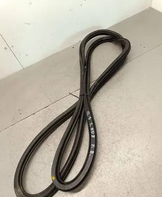 Audi Q7 4L Front door rubber seal 