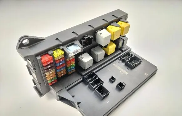 Mercedes-Benz Sprinter W906 Fuse module A9069003502