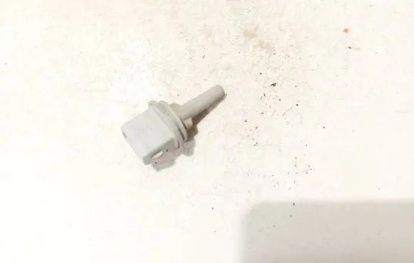 Volkswagen PASSAT B5 Interior temperature sensor 4A0820539 585508