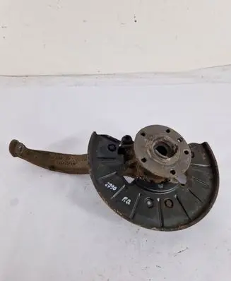 Front wheel hub