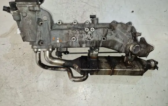 Mercedes-Benz CLS C219 Intake manifold LF00052