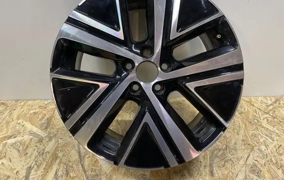 Volkswagen Taigo R17 alloy rim 2G7601025 2G7601025C