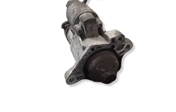 Renault Megane III Starter motor 8200665520 M000T93381