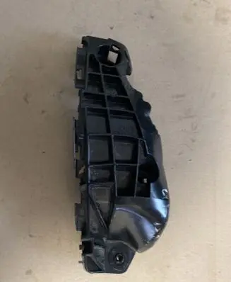 Toyota Urban Cruiser (XP110) Front bumper mounting bracket