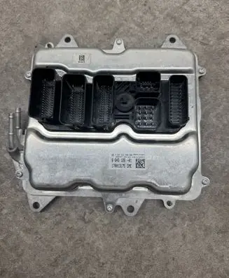 BMW X5M F85 Engine control unit/module 8643126 8672239 8655428