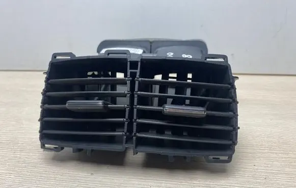 Peugeot 508 II Rear air vent grill 9816002677