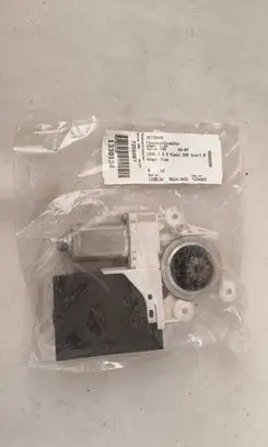 Volvo S40 Front door window regulator motor 30710489 50243025 T256567