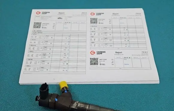 Opel Zafira B Fuel injector 0445110243 IMPRK1598591