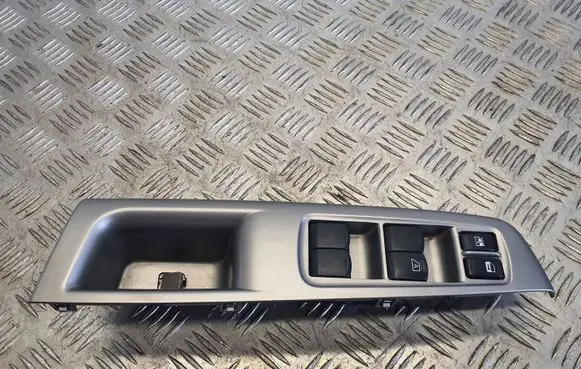 Subaru Impreza III Electric window control switch 157392