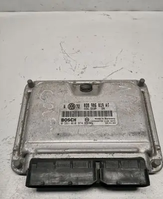 Volkswagen Golf IV Engine control unit/module 038906019AT 0281010974