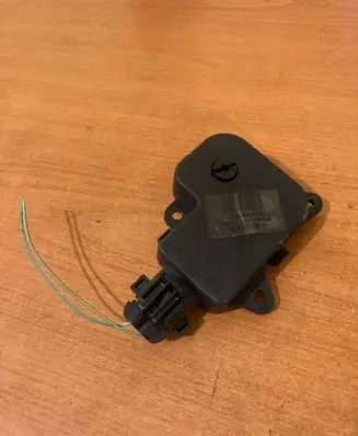 Renault Espace - Grand espace IV Air flap motor/actuator 52485222 080471365A 7701206538