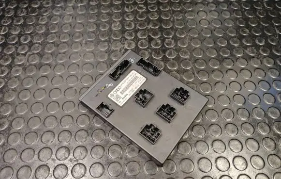 Audi A8 S8 D4 4H Comfort/convenience module 4H0907063DB