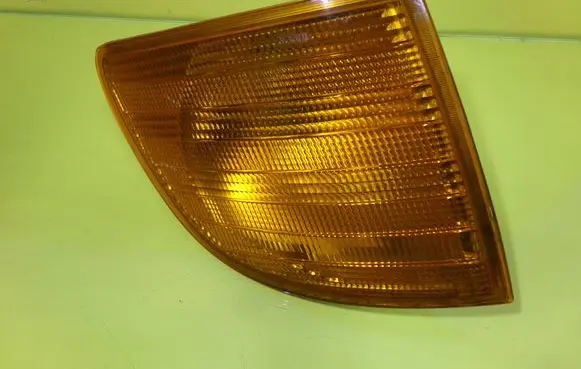Mercedes-Benz Vito Viano W638 Front indicator light 6R01489