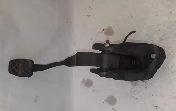 Clutch pedal