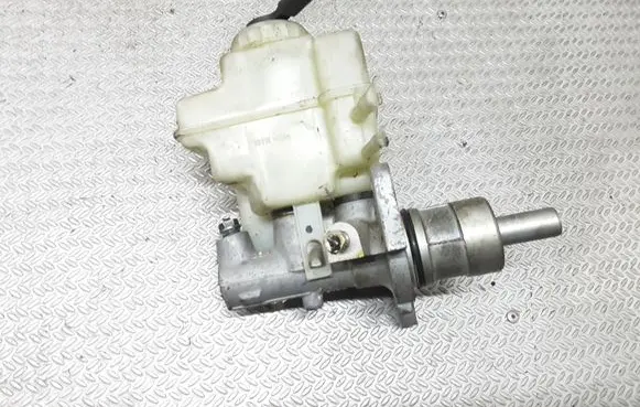 BMW 5 E39 Master brake cylinder 32066792