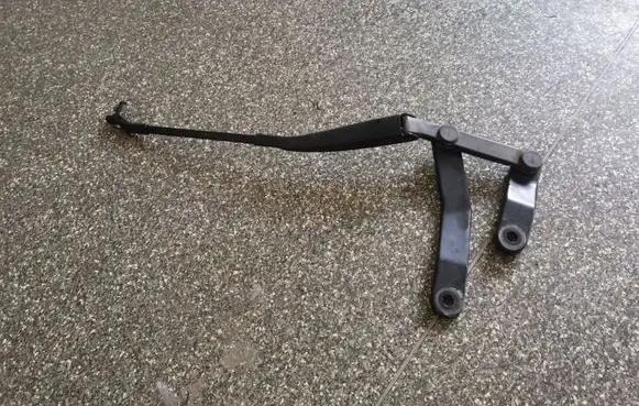 Mercedes-Benz E W212 Front wiper blade arm A2128200944 3392125703