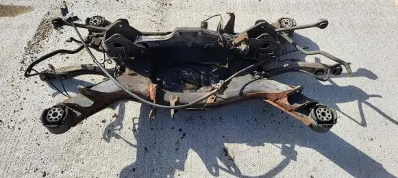 Audi A8 S8 D2 4D Rear axle beam with reductor 