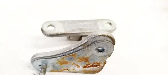 Mercedes-Benz C W203 Front door upper hinge