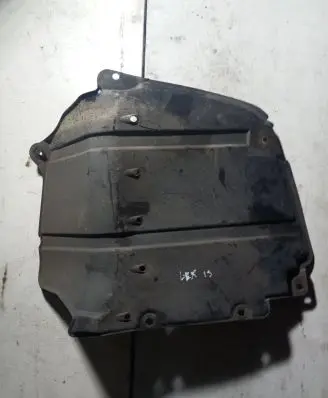 Lexus IS 220D-250-350 Engine splash shield/under tray 5762953030